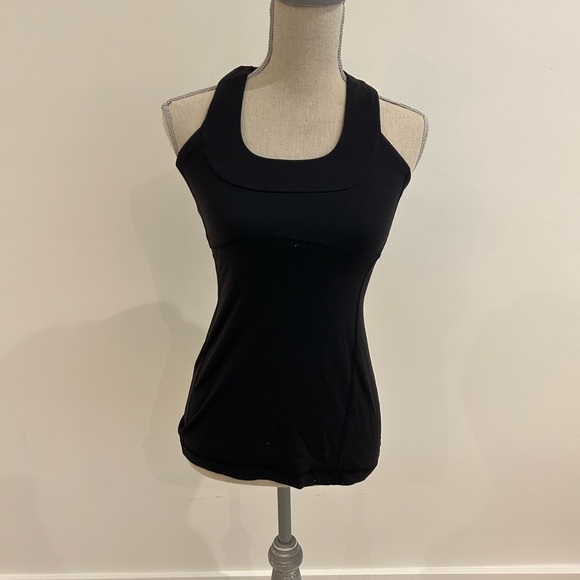 Lululemon Scoop Neck Tank - Picture 1 of 3